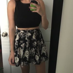 Elegant white rose circle pleaded skirt